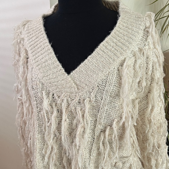 Anthropologie Fringe Cozy Cream Pull-Over Sweater- Small - Picture 3 of 16